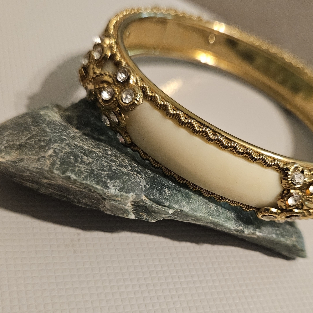 Elegant Gold and Cream Bangle Bracelet